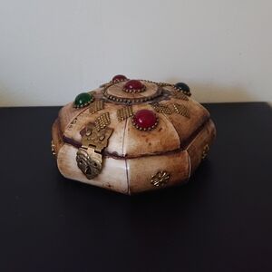 Ornate Jewellery Trinket Box with Latch & Purple Felt - Green / Red Faux Jewels